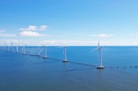 REE bơm ngàn tỷ cho năng lượng; Vingroup bước vào hàng không vũ trụ; KBC làm AI