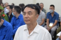 Ông Trần Hùng hầu tòa trong vụ sản xuất, buôn bán sách giả