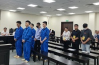 Chiếm đoạt hơn 800 triệu đồng của FE Credit, 8 bị cáo lĩnh gần 80 năm tù