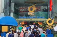 Cựu Tổng giám đốc SJC chỉ đạo "găm" vàng “bình ổn giá”, bán ngoài để thu lợi