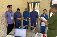 Làm giả hồ sơ bệnh án, Phó giám đốc Bệnh viện Phổi Hà Nội bị bắt Làm giả hồ sơ bệnh án, Phó giám đốc Bệnh viện Phổi Hà Nội bị bắt