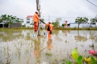 Hơn 98% khách hàng miền Trung - Tây Nguyên được cấp điện trở lại sau ngập lụt