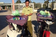 Long An: Bắt giữ 2 xe mô tô vận chuyển hơn 700 bao thuốc lá điếu nhập lậu
