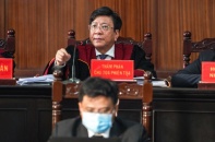 Vụ hoán đổi “đất vàng” quận 3: Tòa tạm hoãn vì sức khỏe bà Diệp không đảm bảo