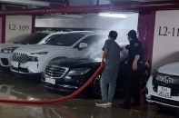 Hoãn phiên tòa kiện đòi bồi thường hơn 2,5 tỷ đồng vì xe Mercedes bốc cháy