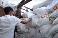 Tình trạng buôn lậu đường cát vẫn tái diễn tại biên giới Tây Nam