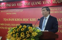 Hoàn thiện giáo trình lý luận chính trị để đáp ứng yêu cầu mới