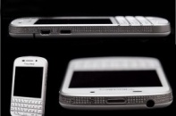 BlackBerry Q10 nạm kim cương giá gần 650 triệu đồng