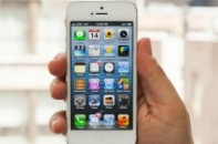 Nghi án Apple thao túng thị trường iPhone tại Châu Âu