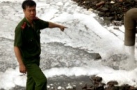 Công ty XNK Thủy sản Quảng Ninh xả thải ra bờ vịnh Hạ Long
