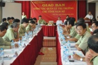 Chống buôn lậu như ném đá ao bèo
