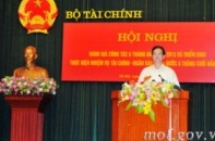 Thủ tướng yêu cầu không giảm thuế nhập khẩu xăng dầu
