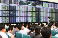 Lãi suất giảm sâu, dòng tiền hướng vào chứng khoán