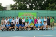 Giao lưu tennis chào mừng ngày truyền thống Công an Nhân dân