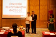 MDIS trao học bổng cho học sinh học giỏi