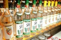 Hàng chục nghìn chai Vodka rởm suýt ra bàn nhậu