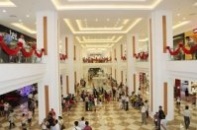 Mặt bằng bán lẻ: Kinh ngạc Royal City Mega Mall