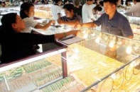 Cổ phiếu PNJ bấp bênh theo giá vàng