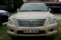 Ủng hộ thu xe biển ngoại giao hết hạn không nộp thuế