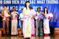 Nữ sinh ĐH Xây dựng đoạt giải thưởng 5.000 USD