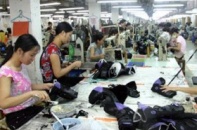Đối tác "bỏ của chạy lấy người", DN lúng túng