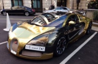 Bugatti Veyron Grand Sport biển "độc" mạ vàng
