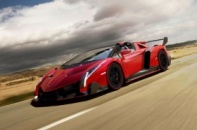 Lamborghini Veneno Roadster lộ sáng