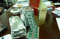Thu hồi lô thuốc bổ "hết đát" cứu trợ dân vùng lũ