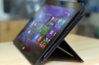 Mở hộp Surface Pro thế hệ 2 tại Việt Nam