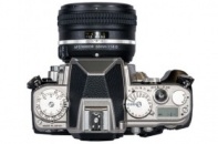 Nikon Df: đắt xắt ra miếng
