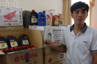 Khởi tố giám đốc chuyên buôn bán dầu nhớt giả