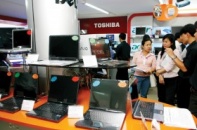 Digiworld mua lại chính mình để ... neo giá