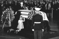 Ảnh lễ tang John F. Kennedy 50 năm trước