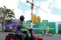 Gánh nặng tài chính chưa buông đại gia địa ốc