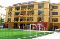 Kiến nghị dừng hoạt động hai trường đại học