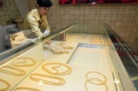 Vàng lặng sóng phiên đầu tuần