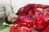 “Cẩu tặc” dùng mã tấu chống trả, dân vây đánh "lên bờ xuống ruộng"