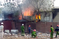 Hỏa hoạn ngùn ngụt phía sau khách sạn La Thành