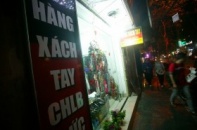 "Hàng xách tay" tưởng hay mà dở