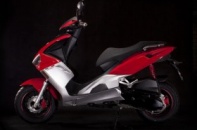 Đối thủ của Honda PCX, Piaggio Liberty xuất hiện