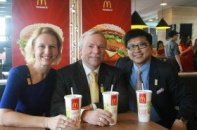 McDonald’s khánh thành nhà hàng đầu tiên tại Việt Nam