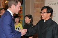 Diễn viên Thành Long không nhận ra... Hoàng tử Anh