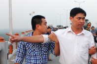 Vợ bác sỹ Tường có mặt khi ném xác chị Huyền