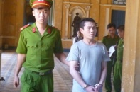 Giả vờ ôm người tình lần cuối rồi ra tay sát hại