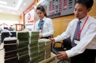 Lãi suất cao, tín dụng sản xuất bị chèn lấn