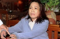 Nữ thẩm định giá Chi cục Thi hành án bị bắt quả tang nhận hối lộ