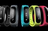 Thiết bị đeo tay và theo dõi TalkBand B1 có giá 99 EUR