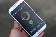 Galaxy S4 giảm giá "sốc" dọn đường đón S5