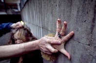 Phụ nữ châu Âu bị xâm hại tình dục nghiêm trọng