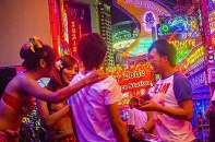 Phận tủi nhục của gái mại dâm Việt tại Thái lan